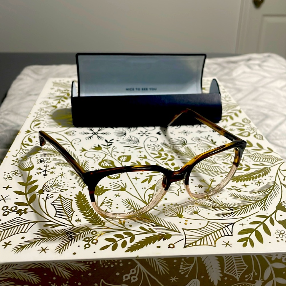 Warby Parker frames Style Laurel 615 52-17-140